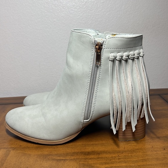 Fringe booties - Picture 3 of 3